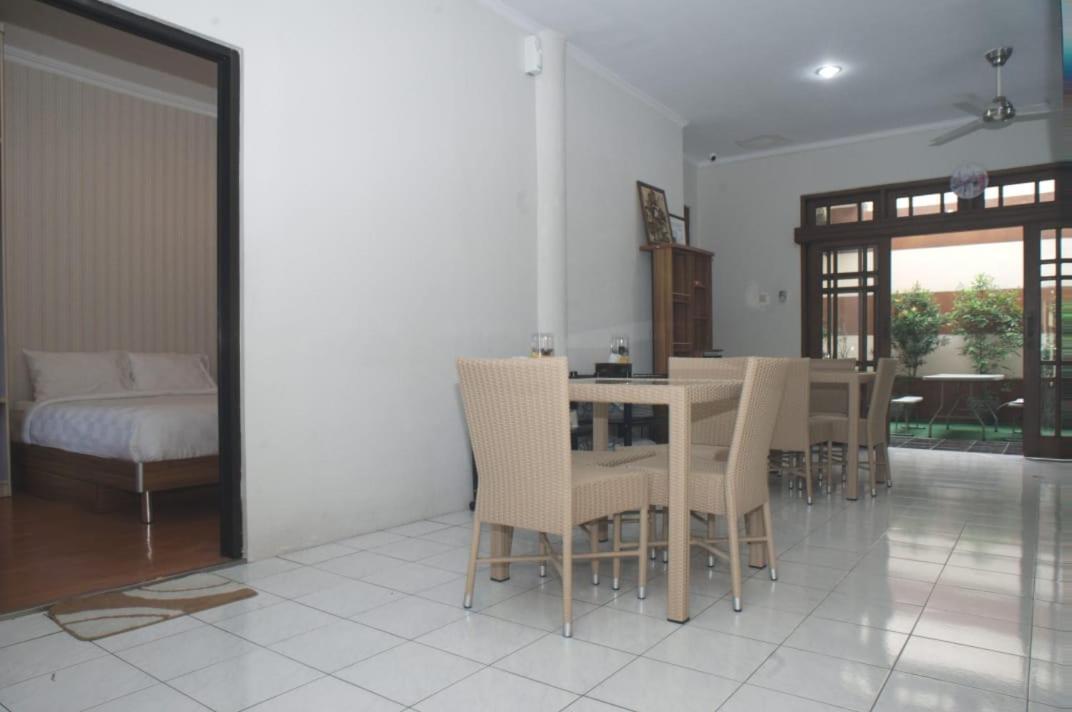 Omah Sastro 2 Hotel Yogyakarta Exterior foto