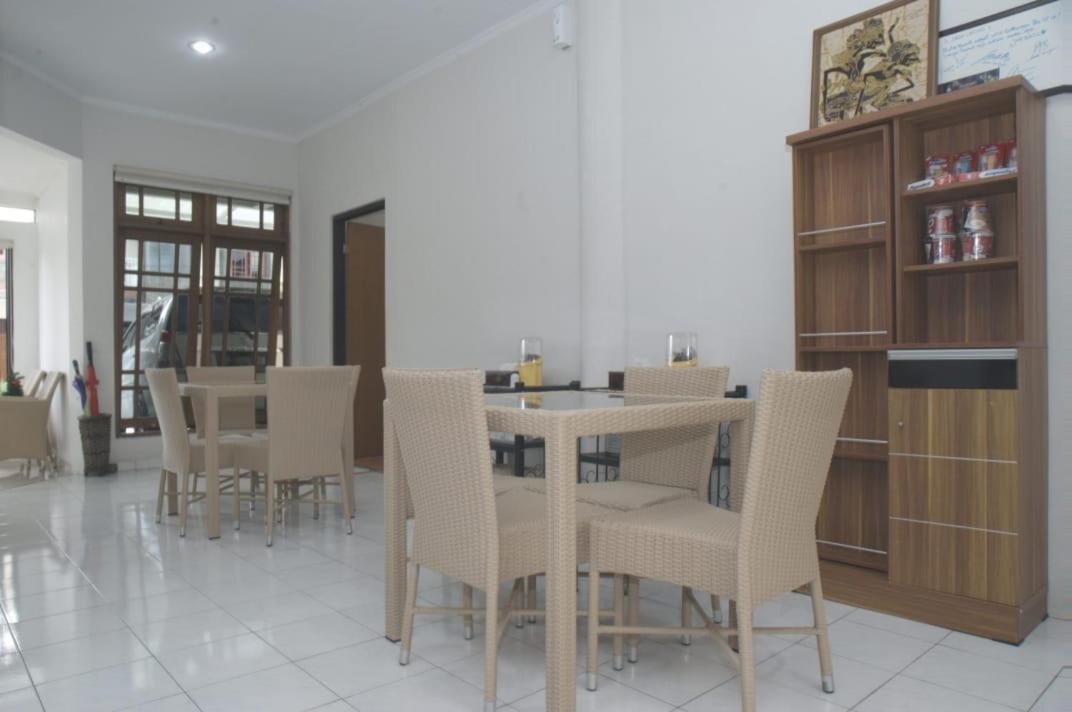 Omah Sastro 2 Hotel Yogyakarta Exterior foto